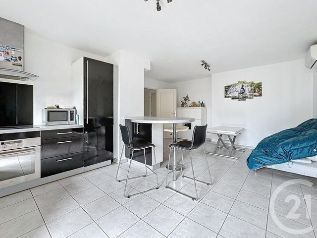 Appartement T3 à vendre - 3 pièces - 57.32 m2 - MARSEILLE - 13013 - PROVENCE-ALPES-COTE-D-AZUR - Century 21 Immo-Conseil